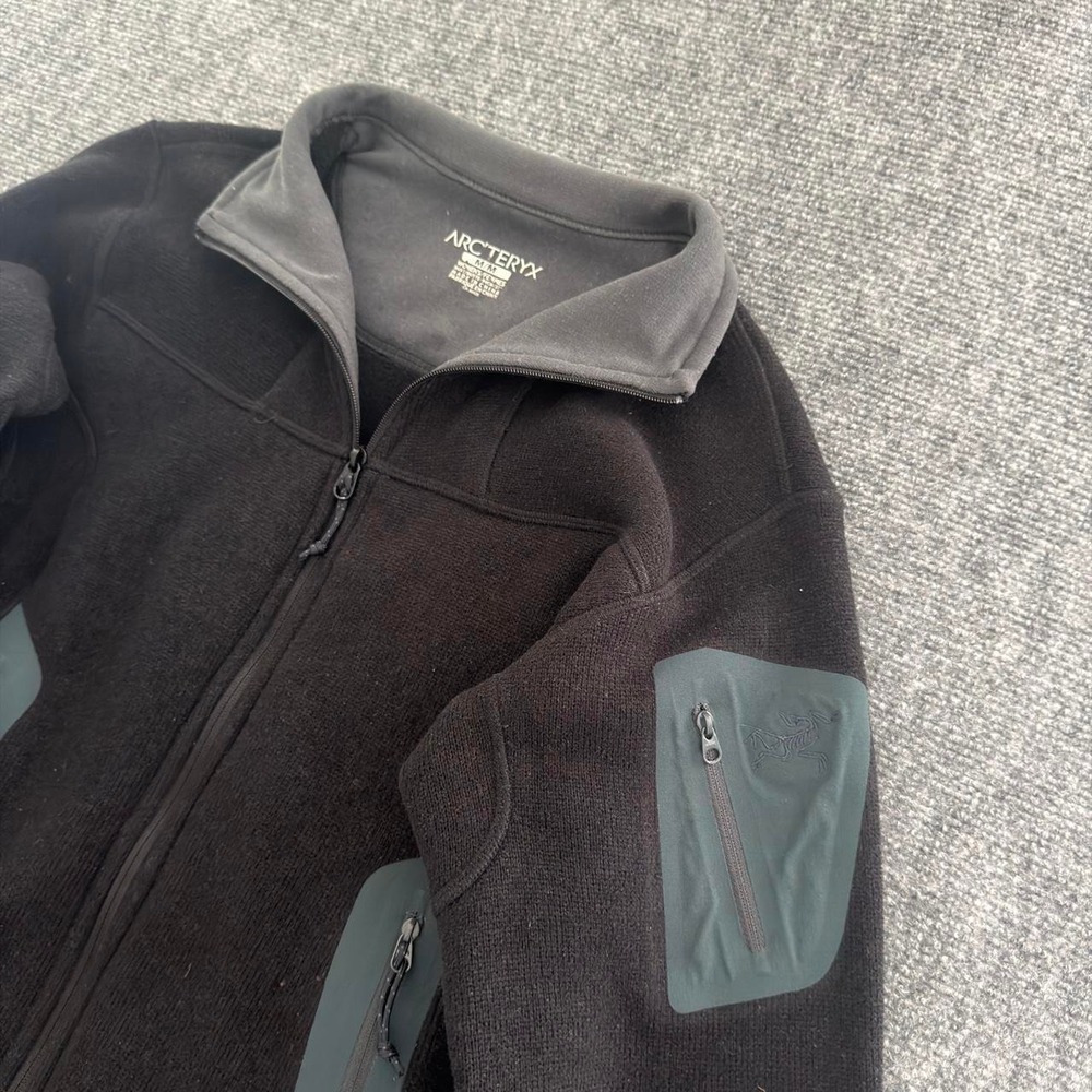 Arc'teryx Women's Fleece Jacket Size M Black Full Zip Arm Pocket Outdoor